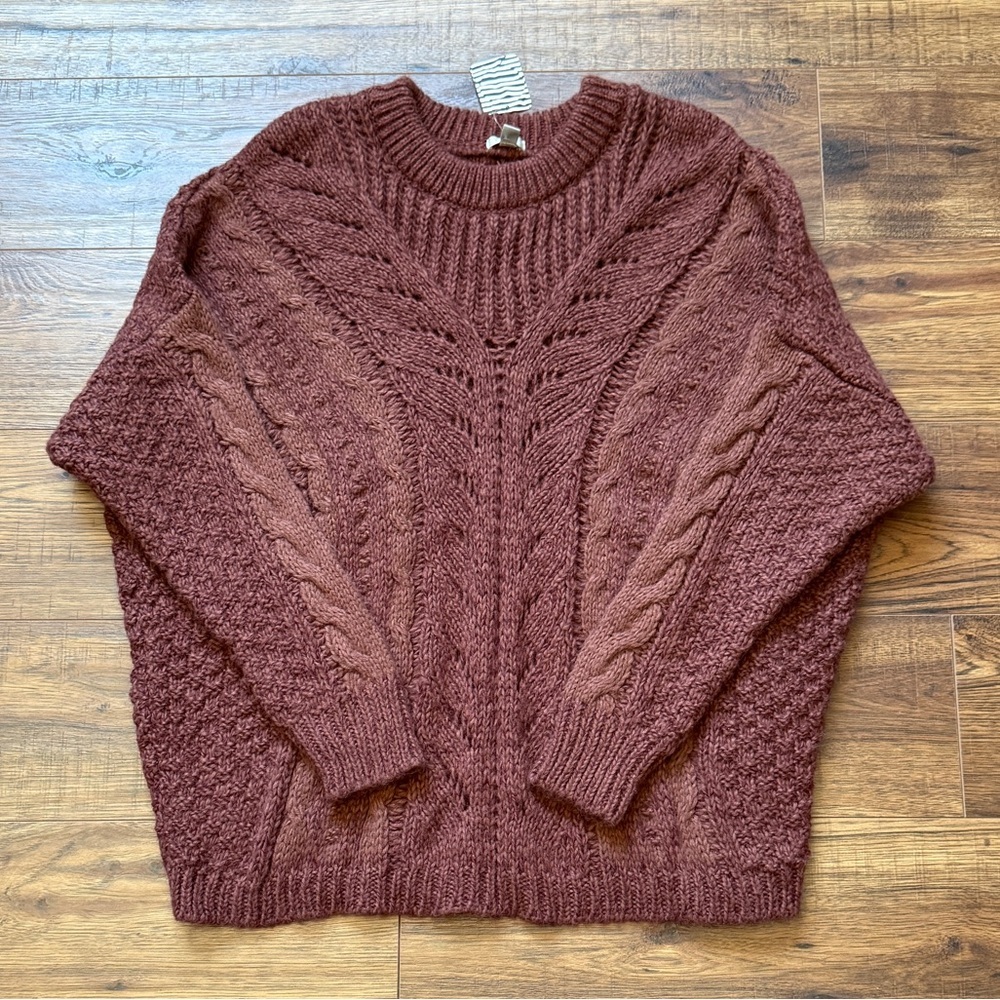 Urban Outfitters Madison Ecote Cable Knit Crewneck Sweater Size Medium NWT - Picture 3 of 11
